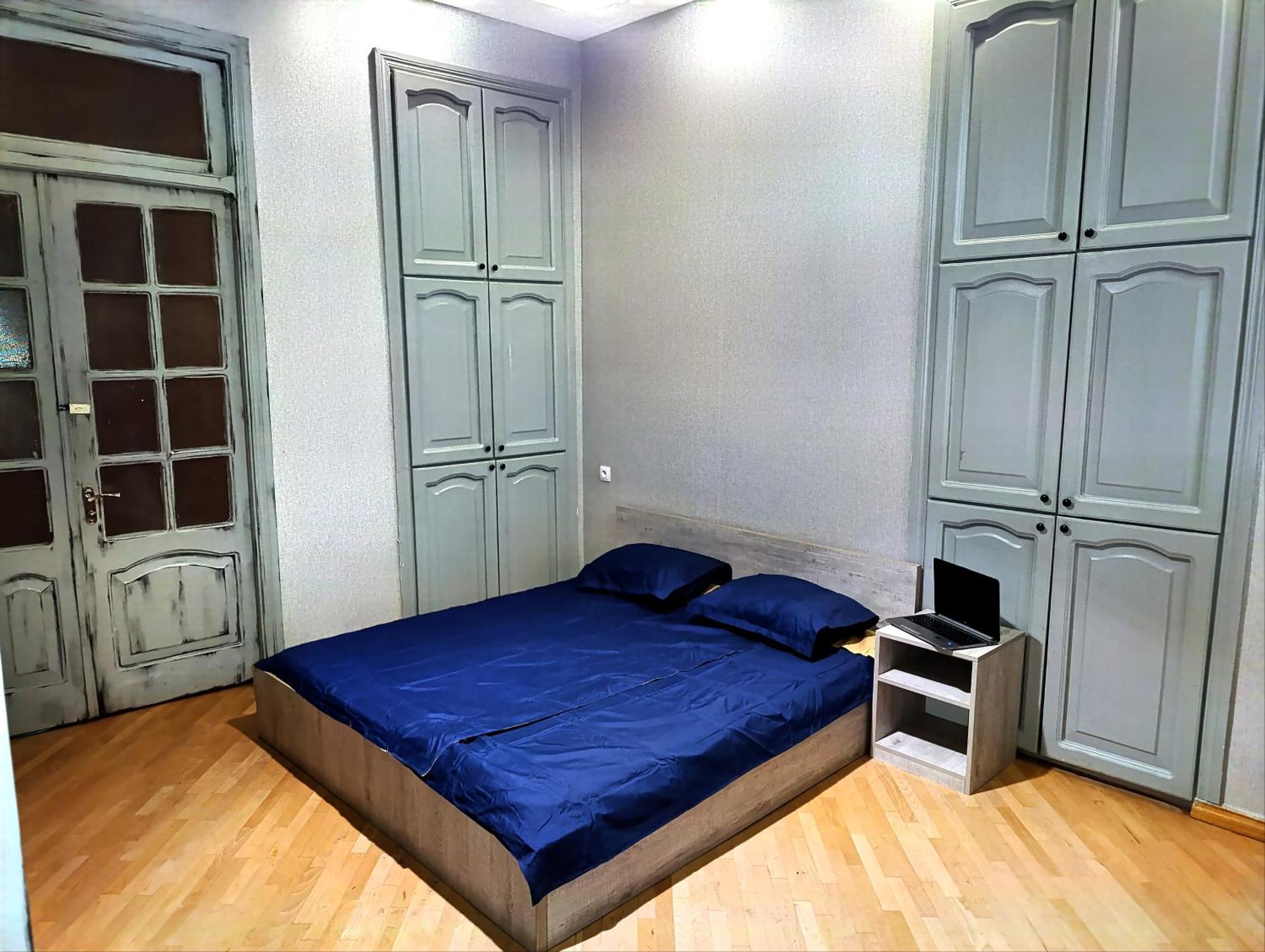 J Square Hostel Tbilisi Exterior photo
