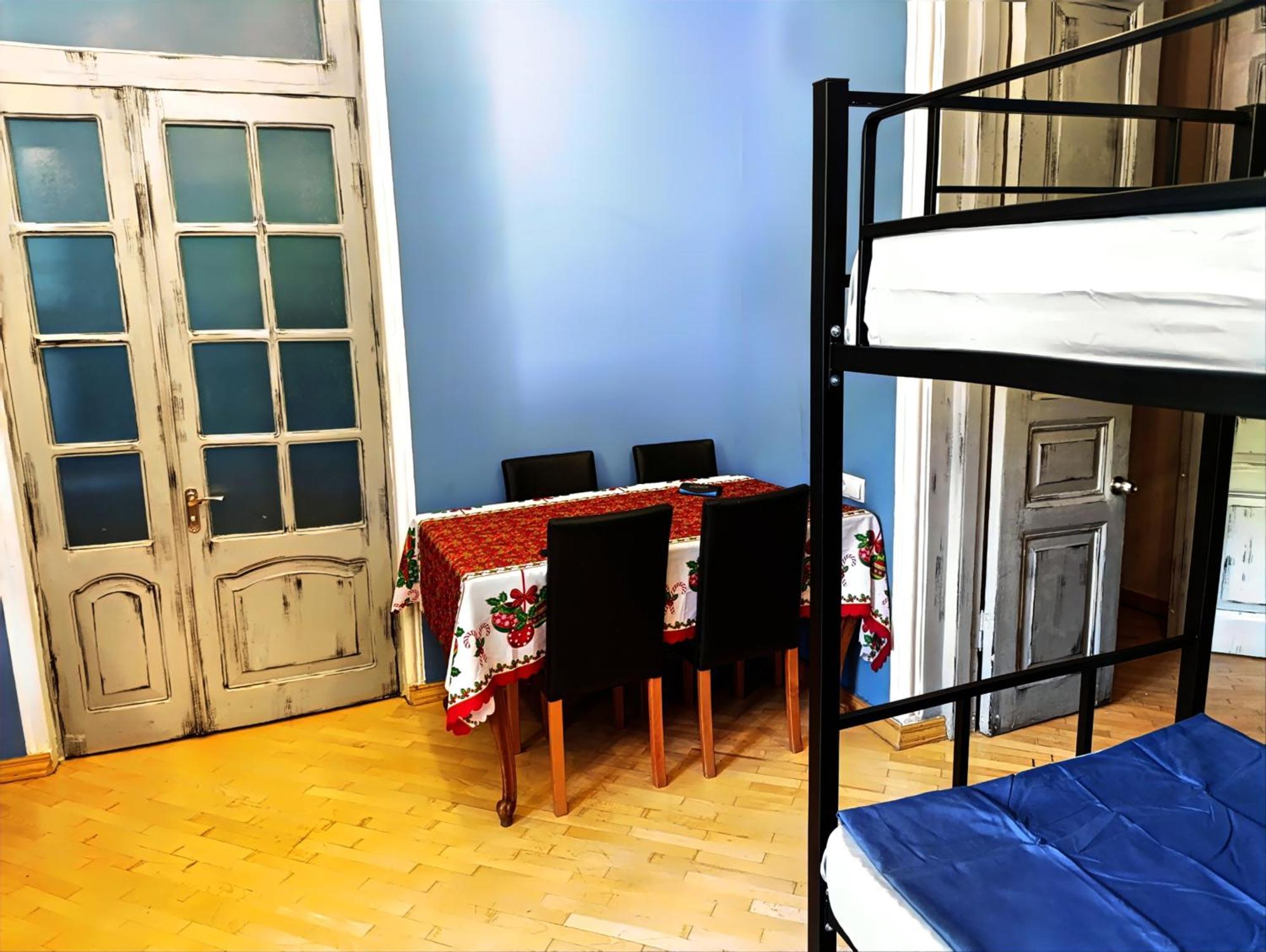 J Square Hostel Tbilisi Exterior photo