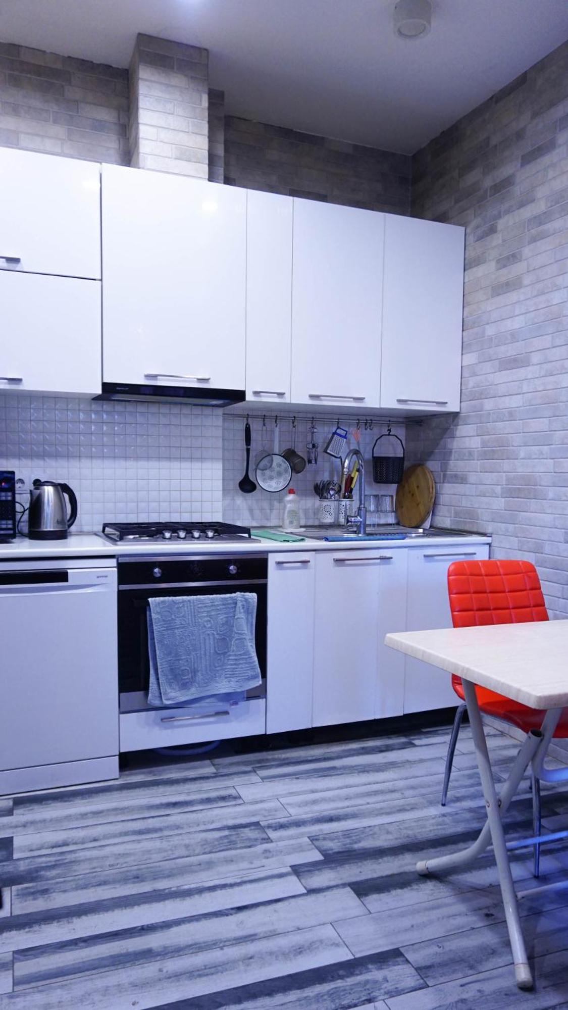 J Square Hostel Tbilisi Exterior photo