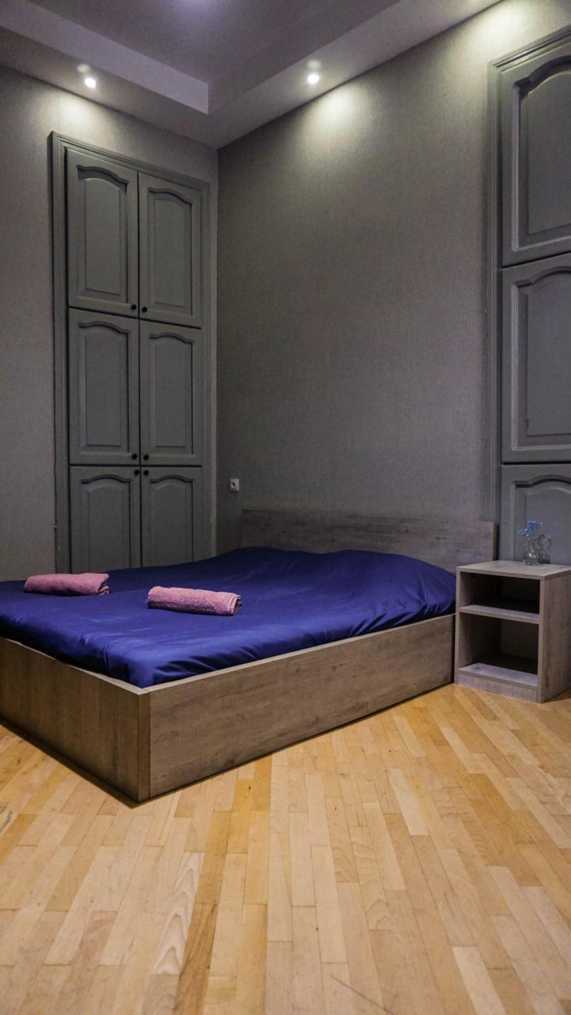 J Square Hostel Tbilisi Exterior photo
